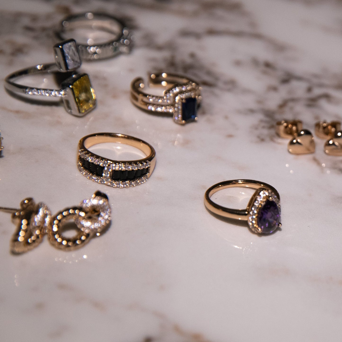 DARK CHARM RING