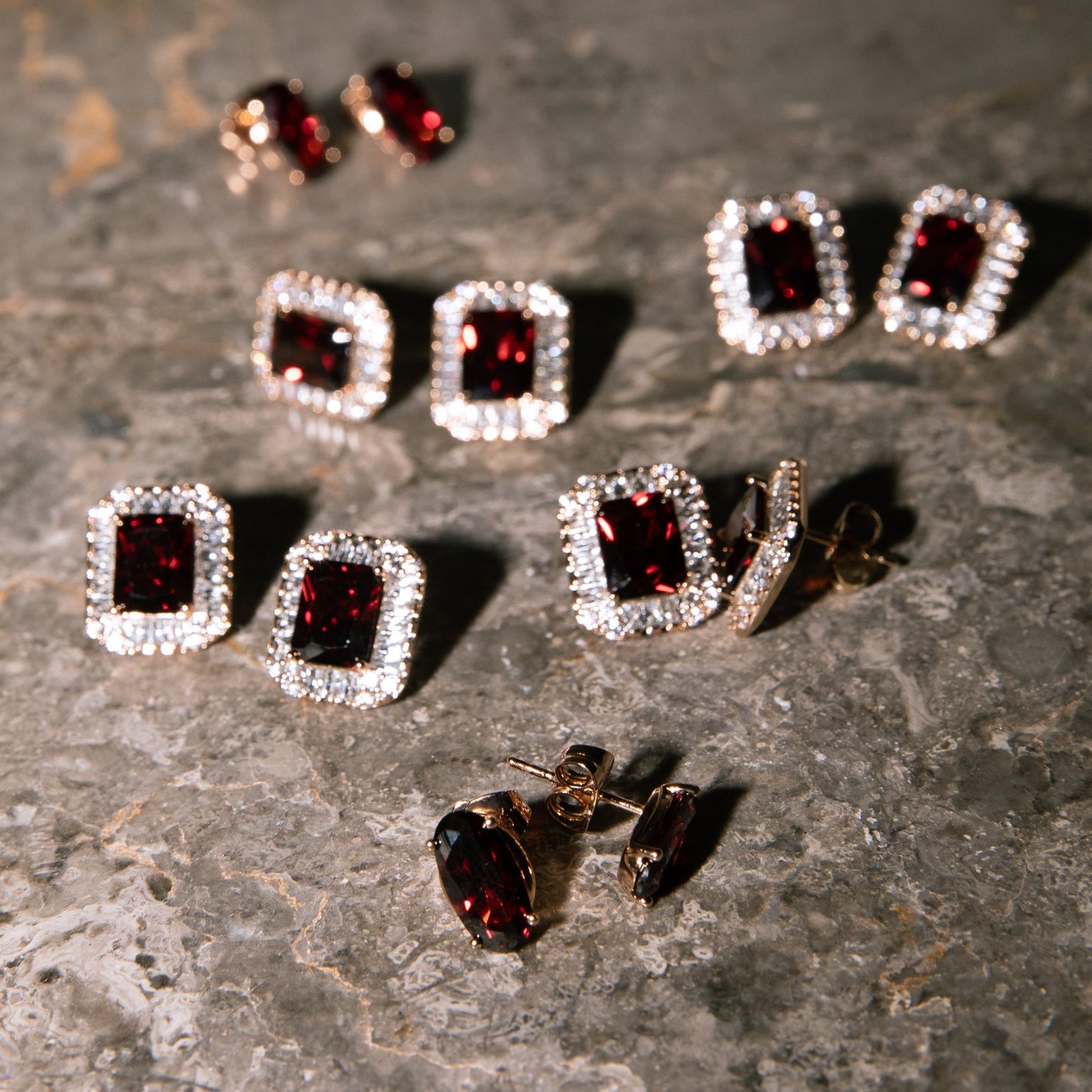RED WINE STUDS