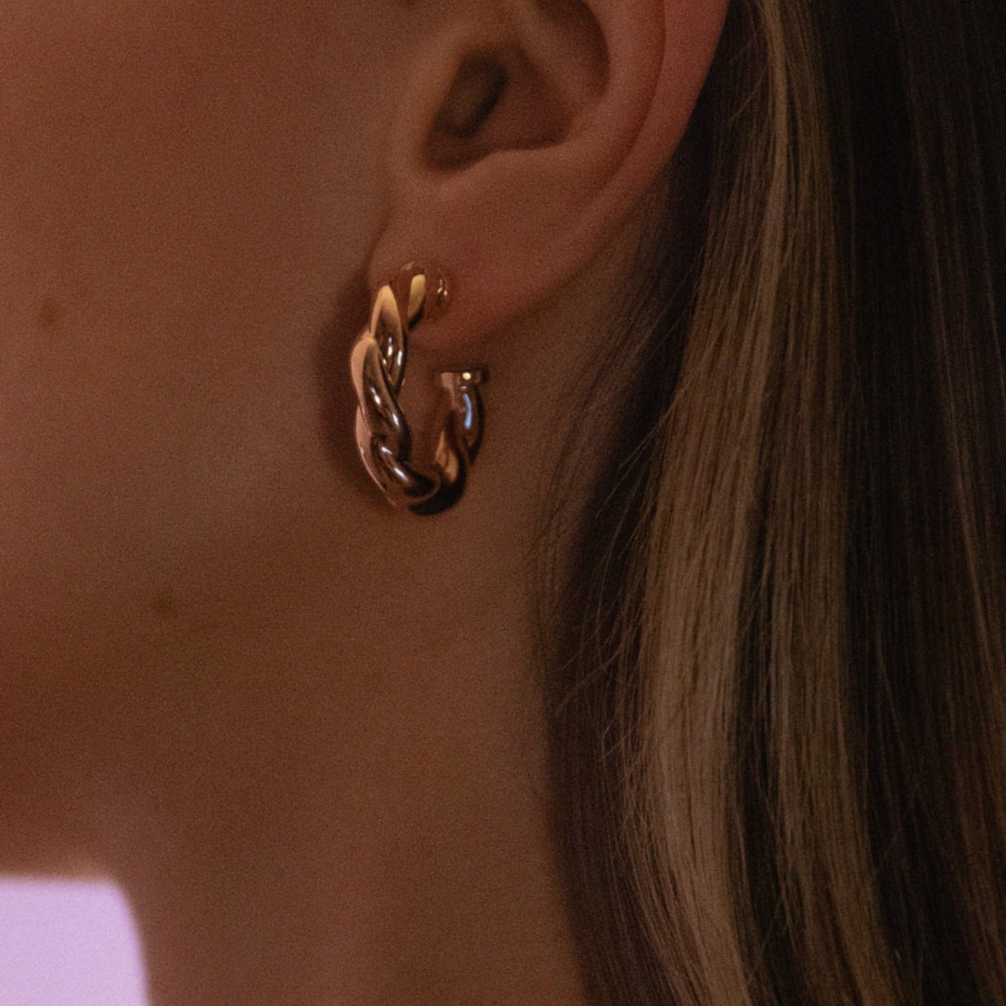 BOUND HOOPS