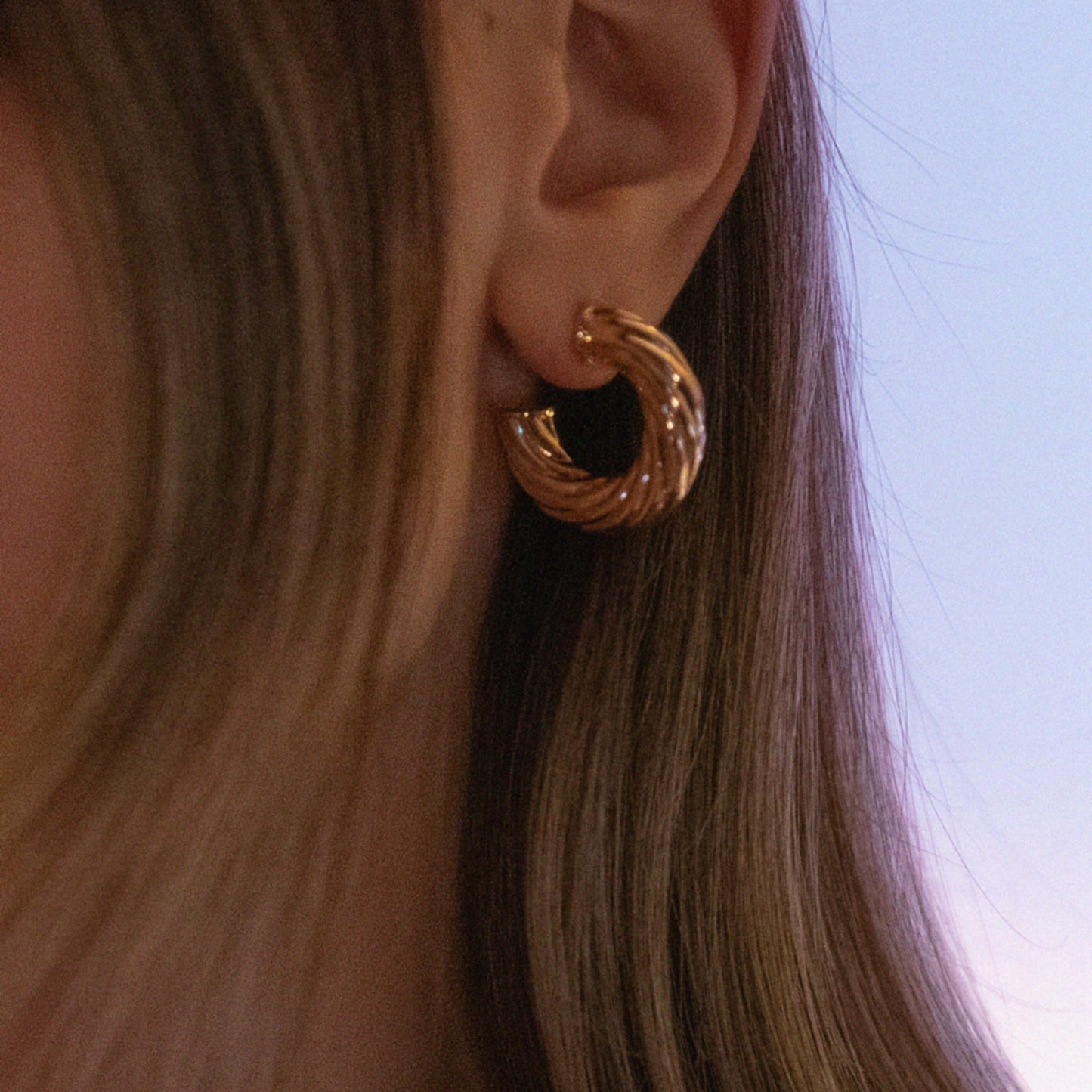 CHUNKY GOLD HOOPS