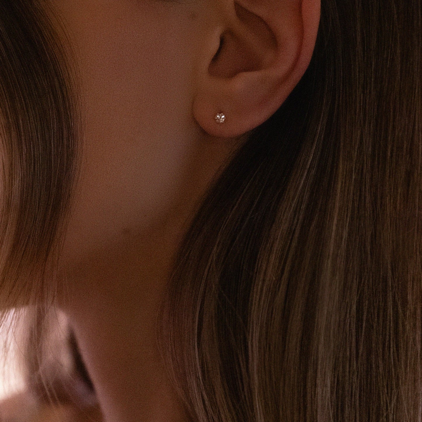 WHITE CRYSTAL STUDS
