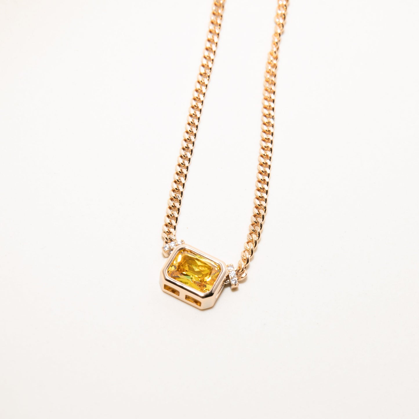 CHAMPAGNE NECKLACE