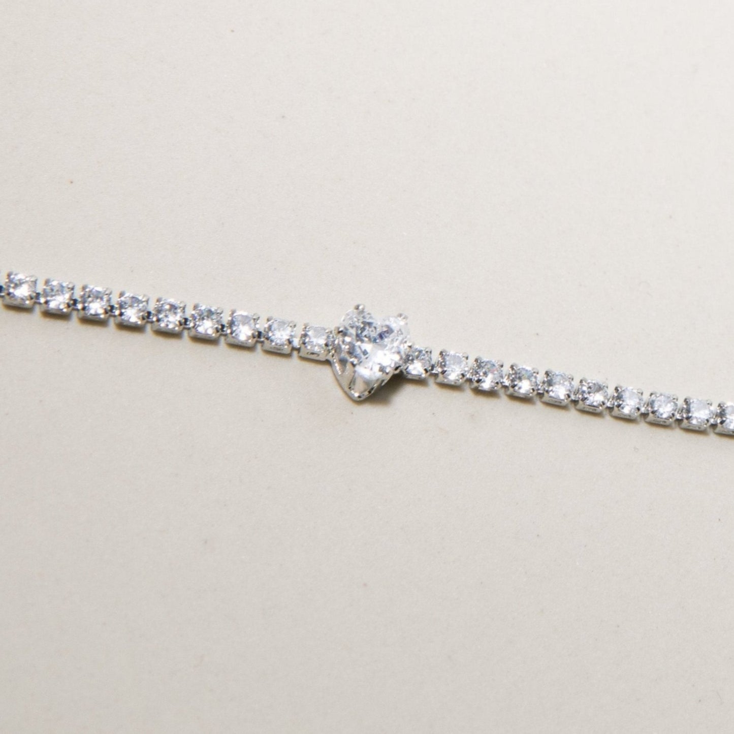 HEARTS CHOCKER