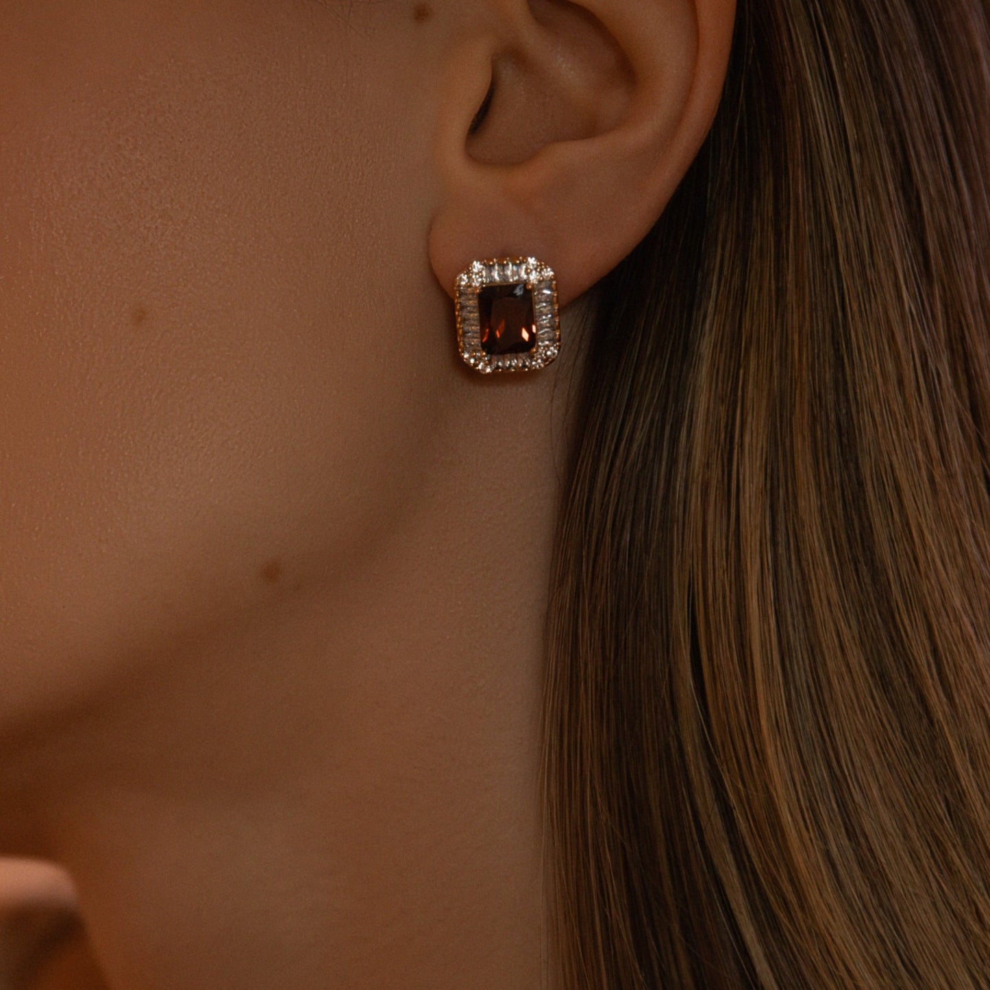 THE DUCHES RED GEMS
